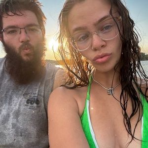 Meet your Posher, Hayle